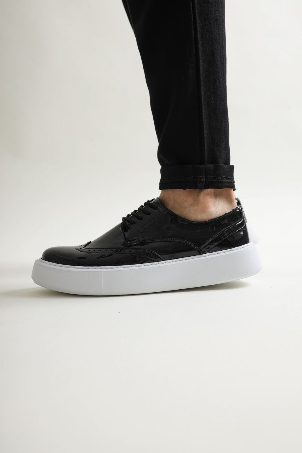 CH149 - RBT Change Over Men's Sneakers Black
