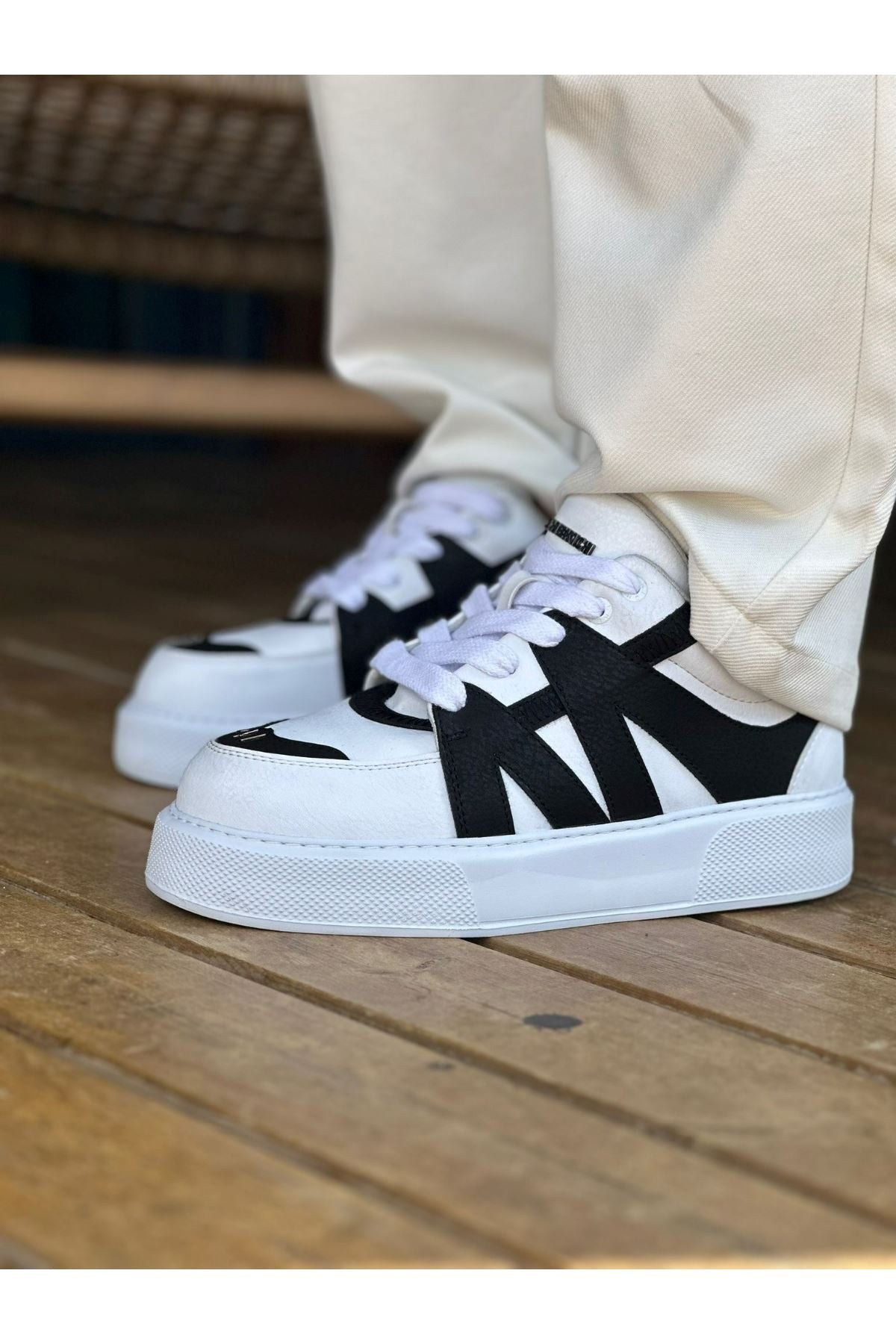 CH2407 - CBT Star-X የወንዶች አትሌቲክስ ጫማዎች ነጭ/ጥቁር